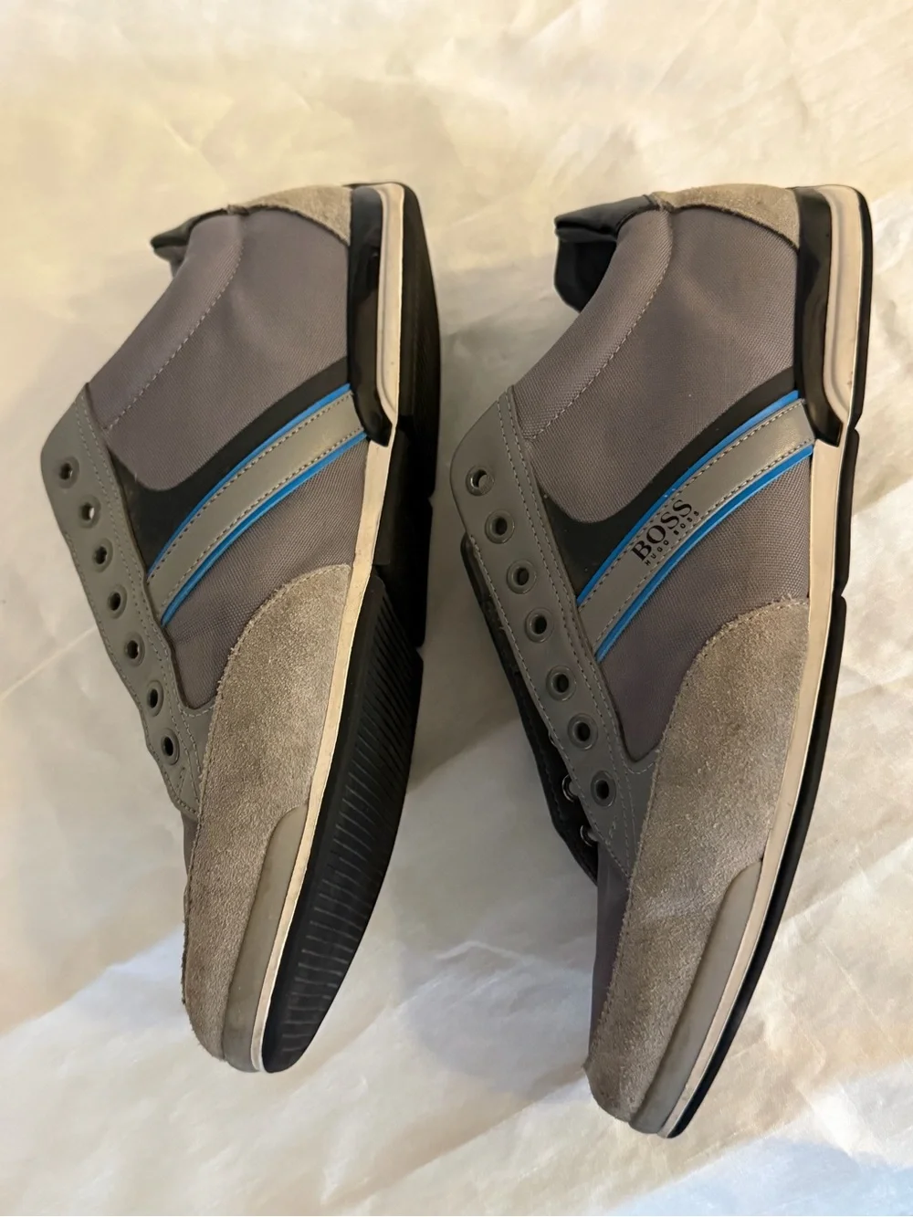 Hugo Boss Men's Gray Suede & Mesh Sneakers Blue Accent Casual Shoes